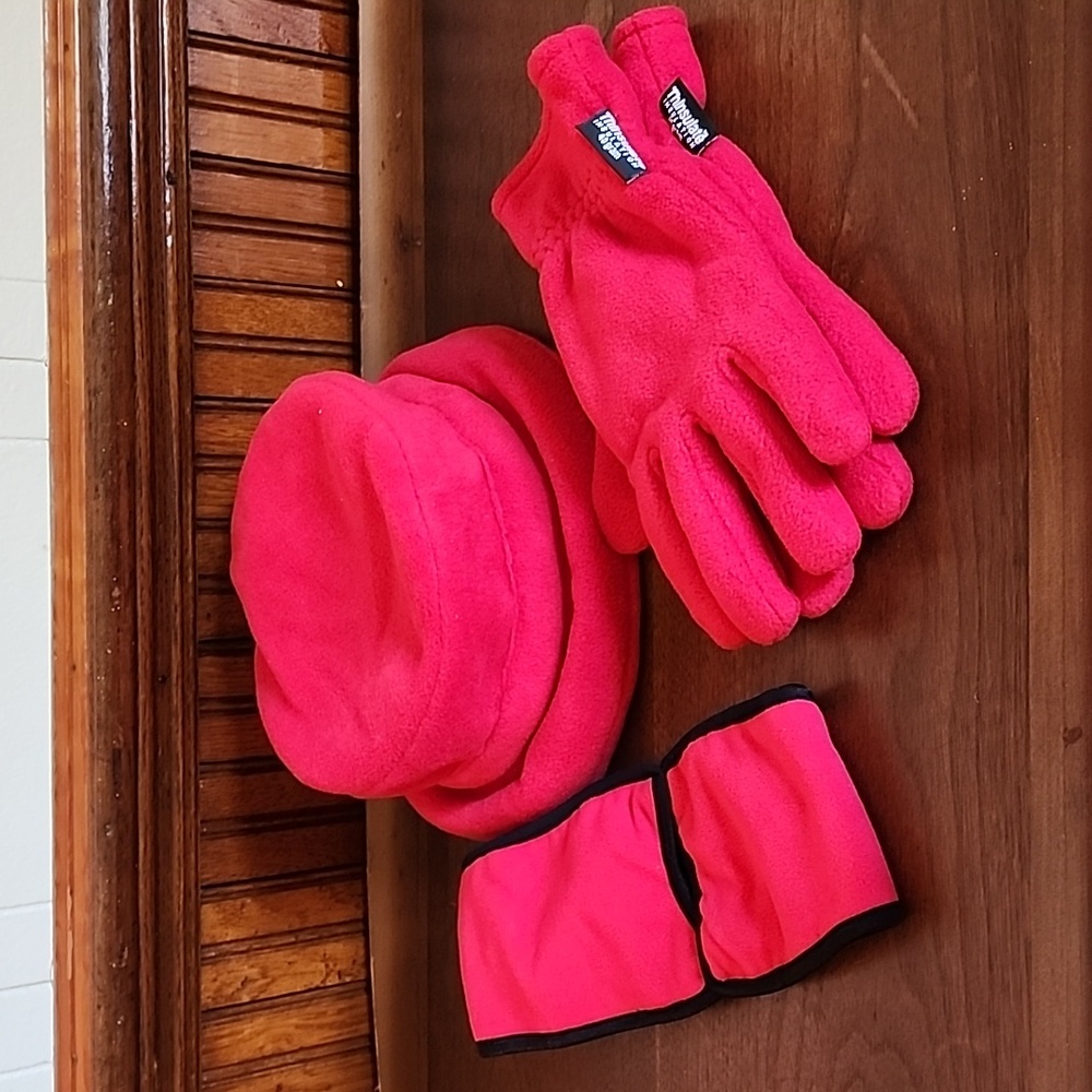 Hat/Glove Set
